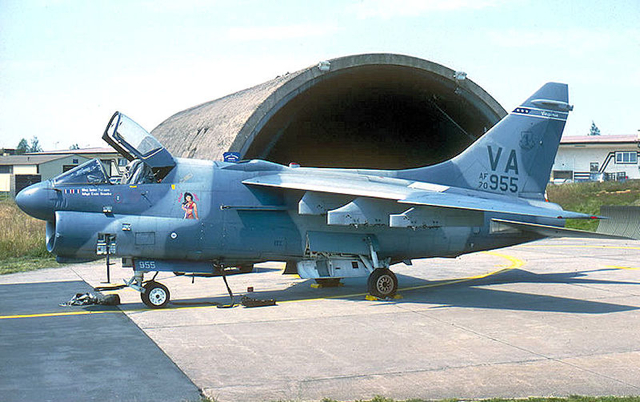 800px-149th_TFS_A-7D_70-055_about_1989
