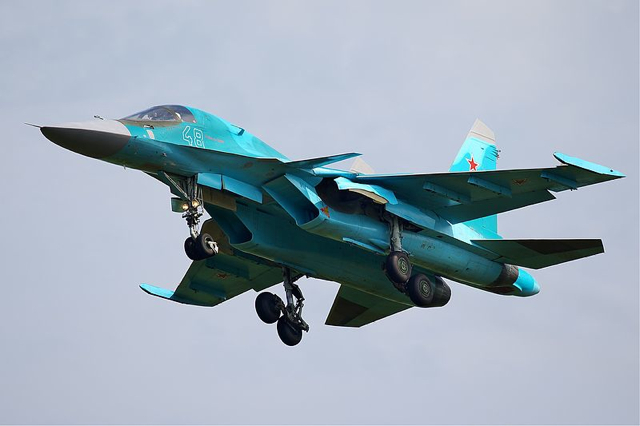 800px-Russian_Air_Force_Sukhoi_Su-34_Belyakov_13august2011